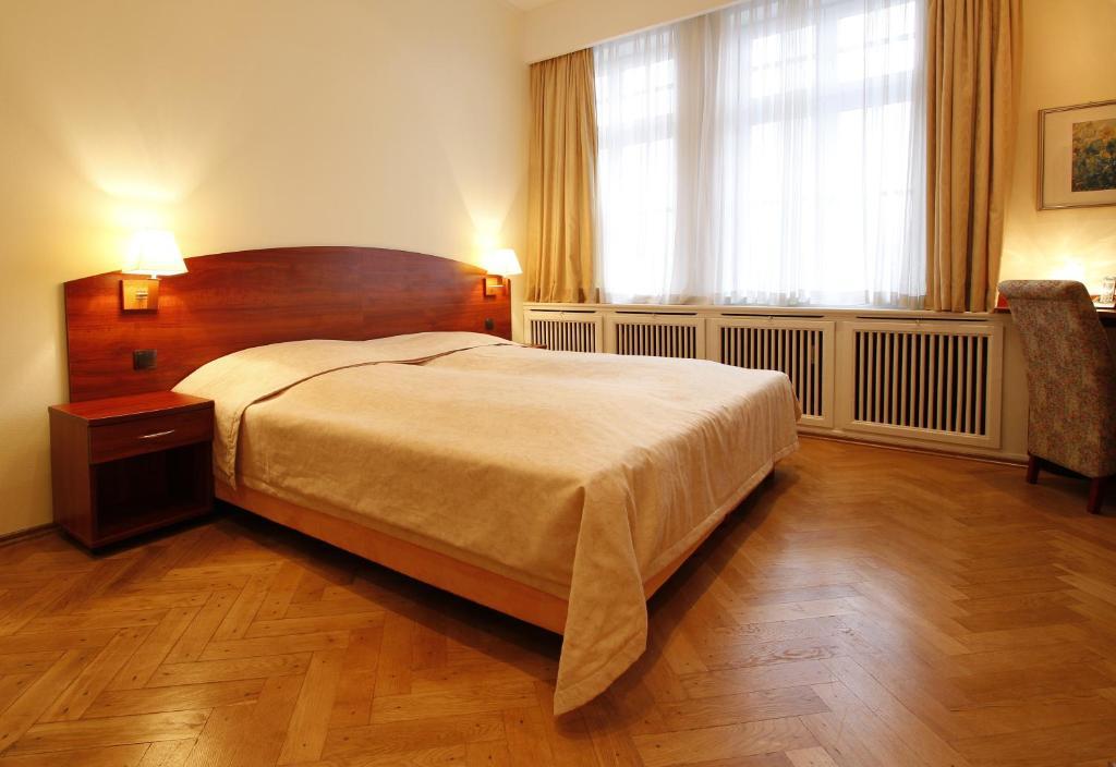 Hotel Preuss Im Dammtorpalais هامبورغ الغرفة الصورة